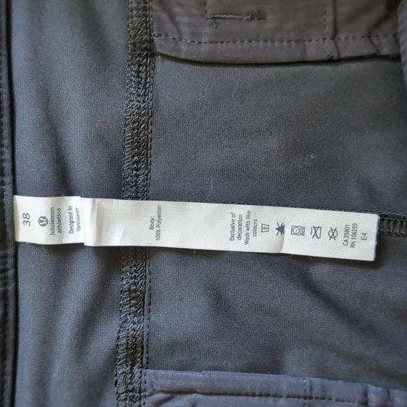 Lululemon Classic Black Men's Shorts Size 38 - Picture 5 of 7